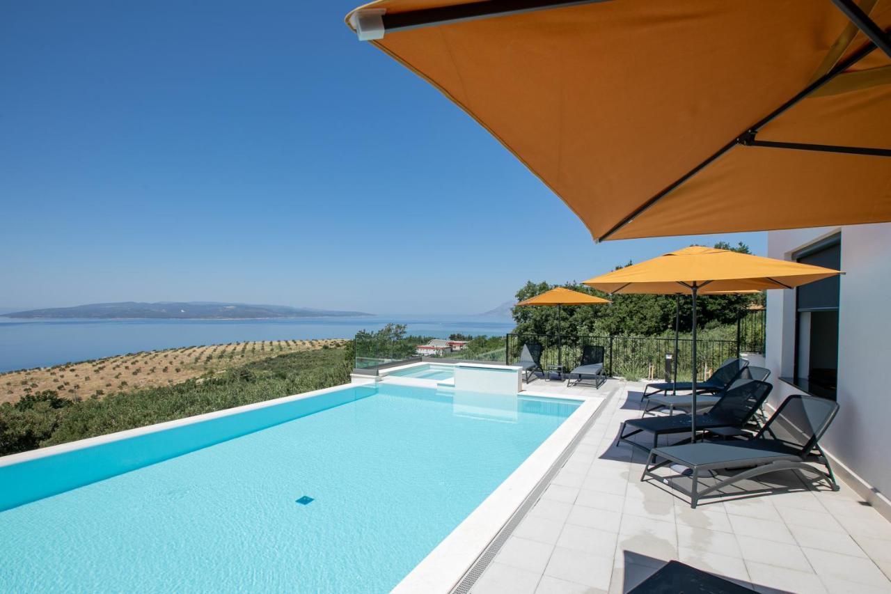 Villa Dinora Макарска Екстериор снимка