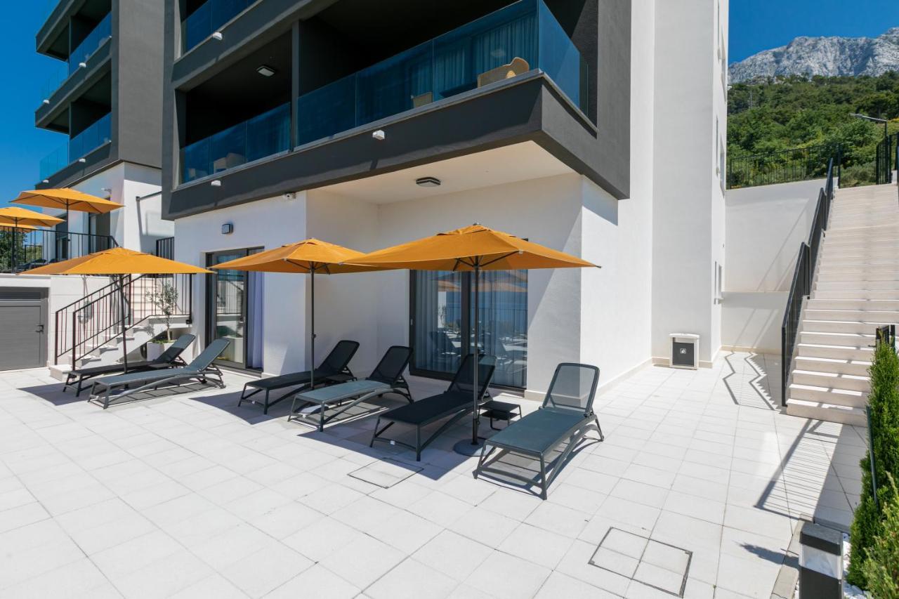 Villa Dinora Макарска Екстериор снимка