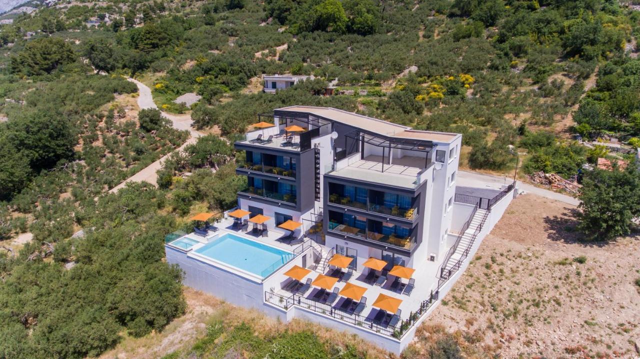 Villa Dinora Макарска Екстериор снимка